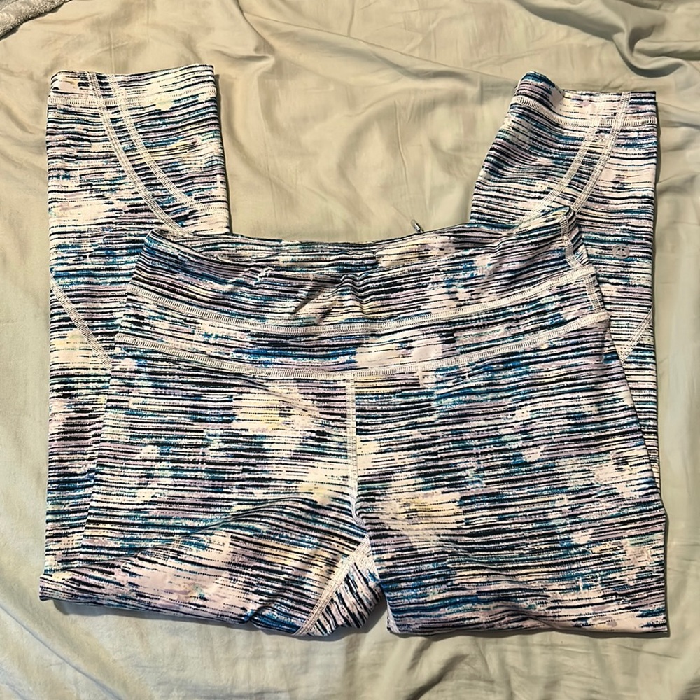 Lululemon capri leggings white/multicolor